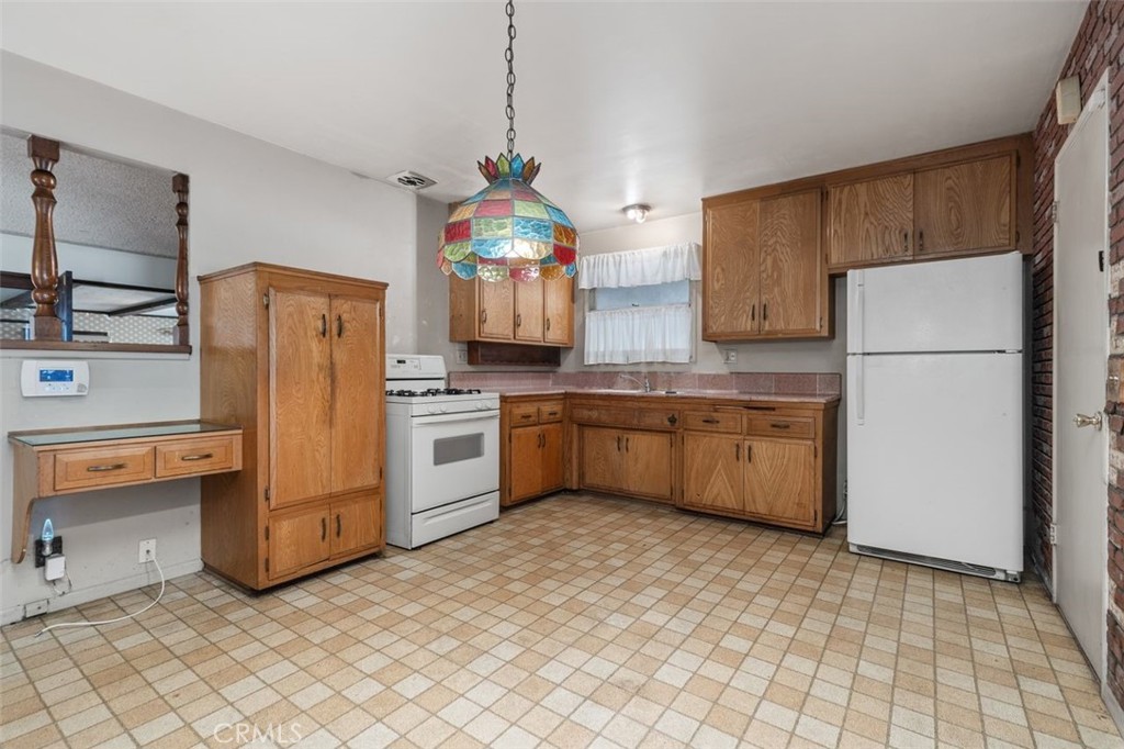 433 N Colorado Property Photo 18