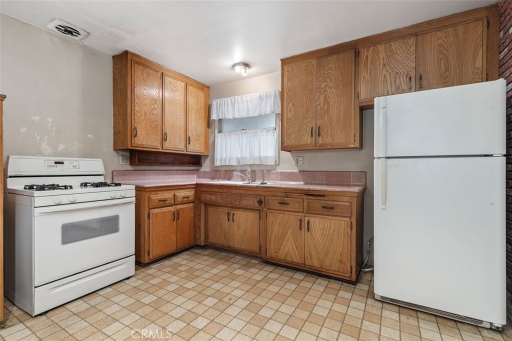 433 N Colorado Property Photo 19