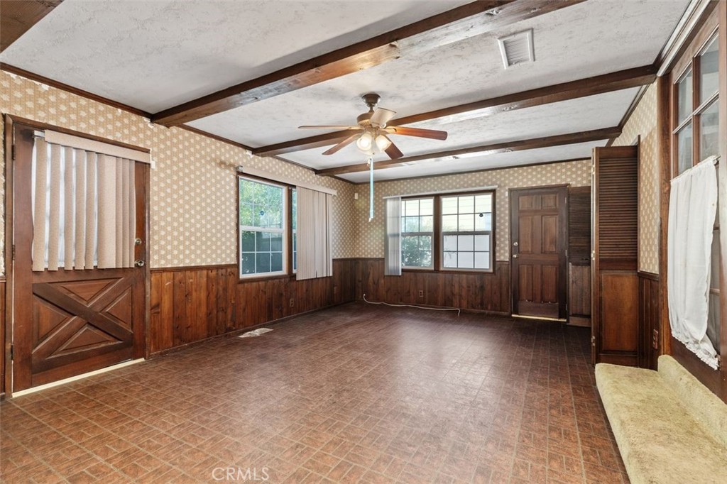 433 N Colorado Property Photo 22