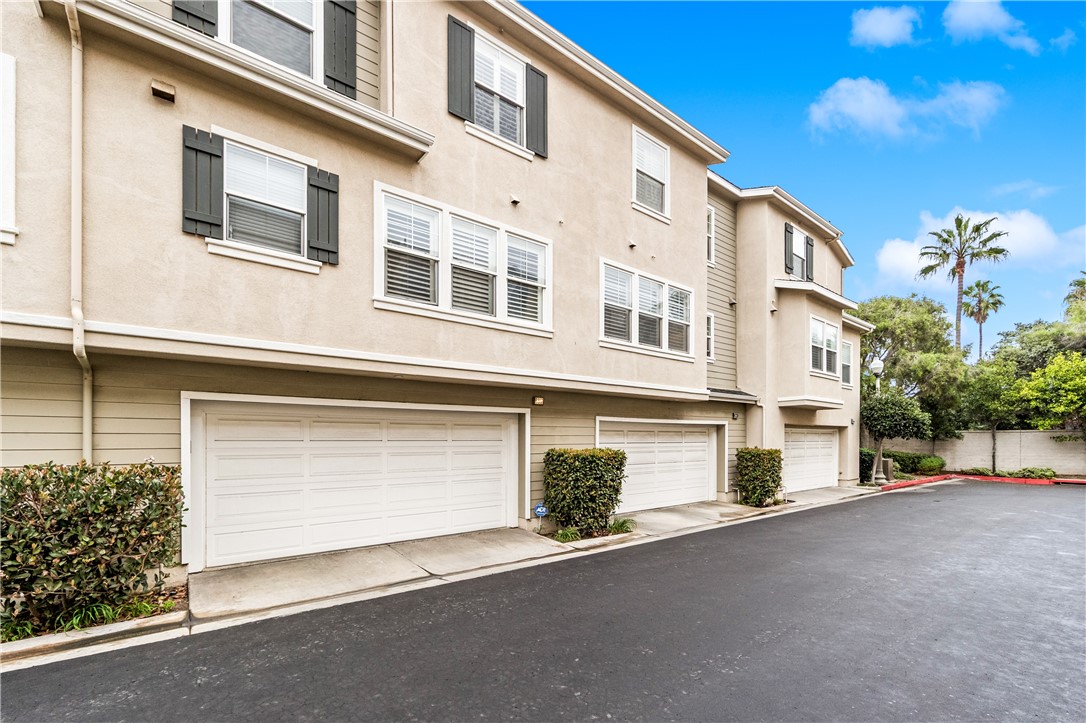 6227 Pacific Pointe