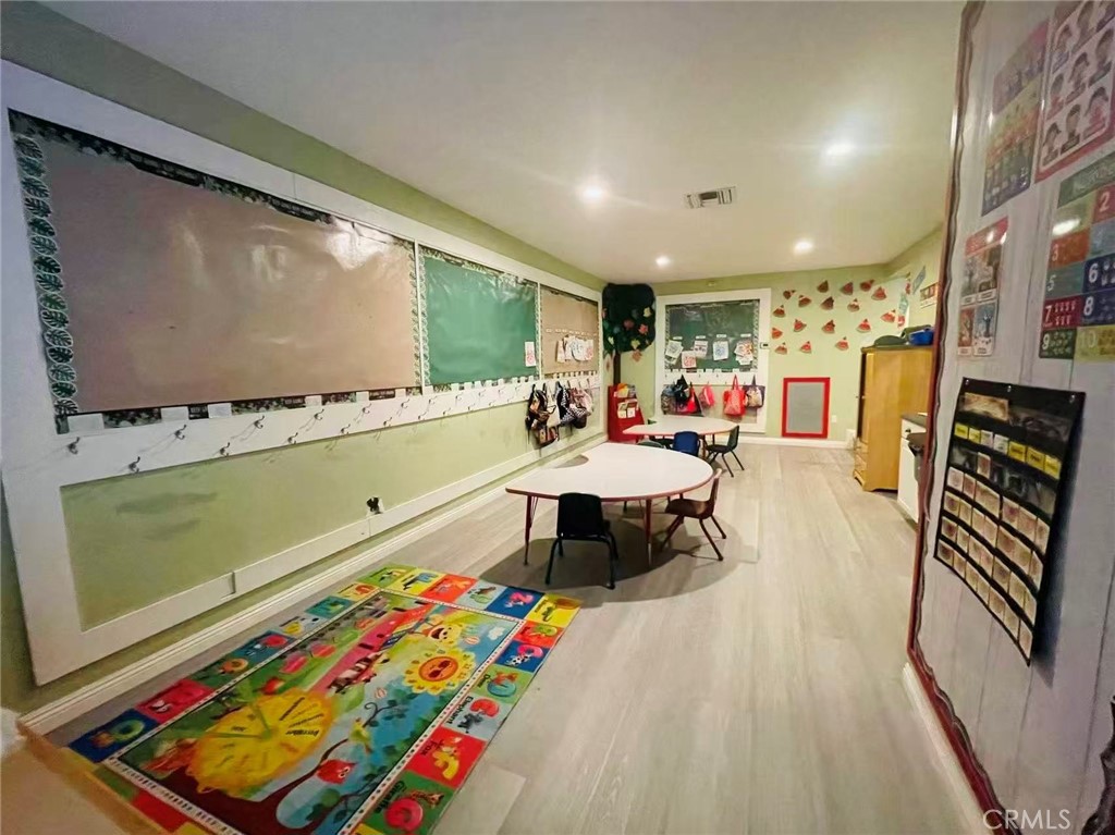 14211 Newport Avenue Property Photo 5