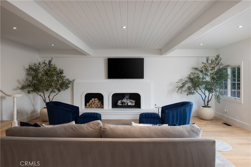 30822 Steeplechase Property Photo 7
