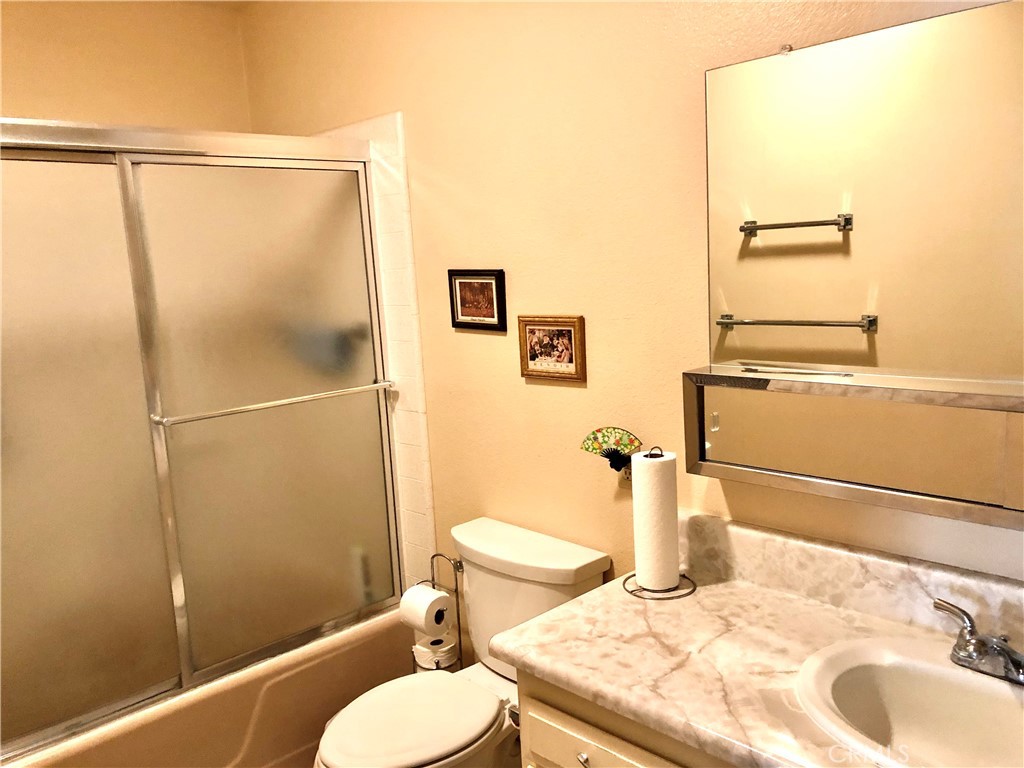 2210 Via Mariposa E D Property Photo 3