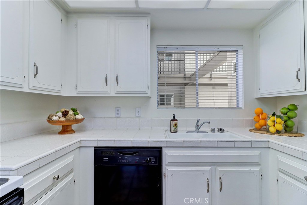 3243 San Amadeo 2f Property Photo 10