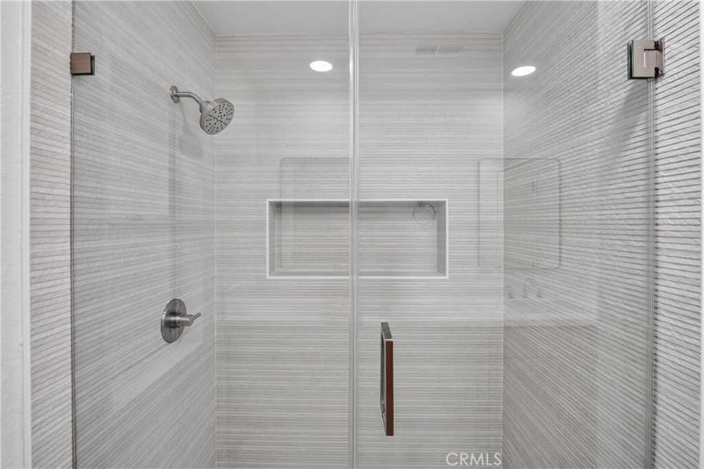 20 Rosewood Property Photo 32