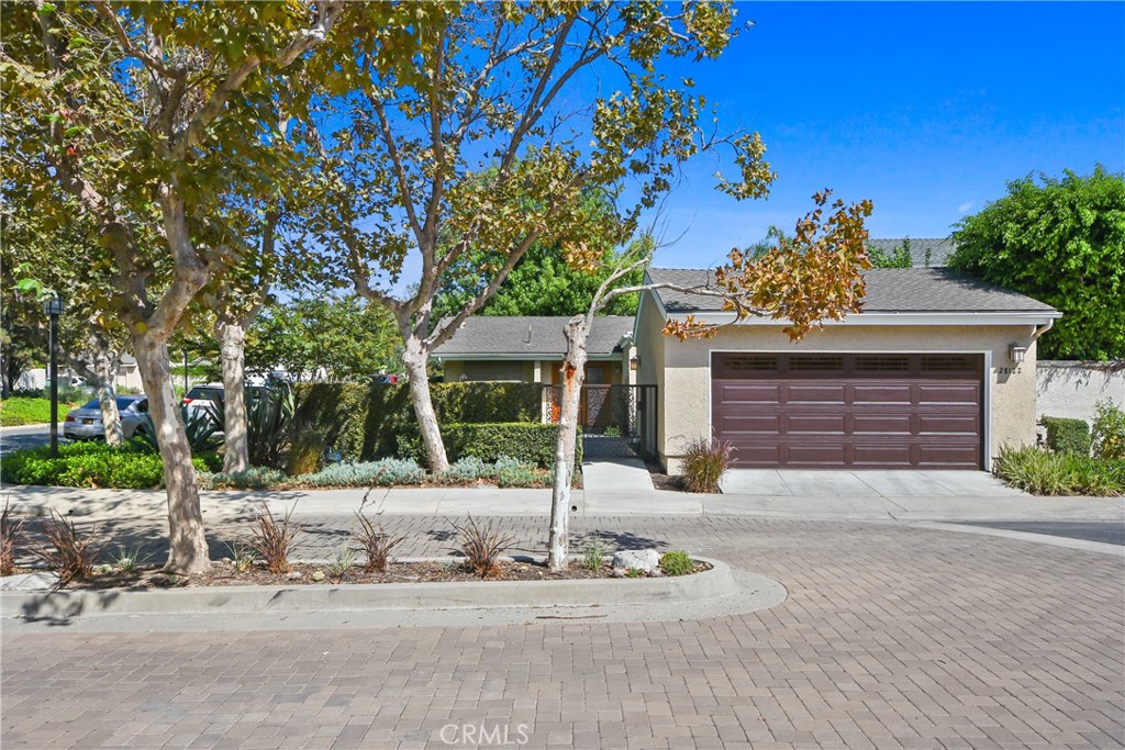 28122 Carpenteria Court Property Photo 1