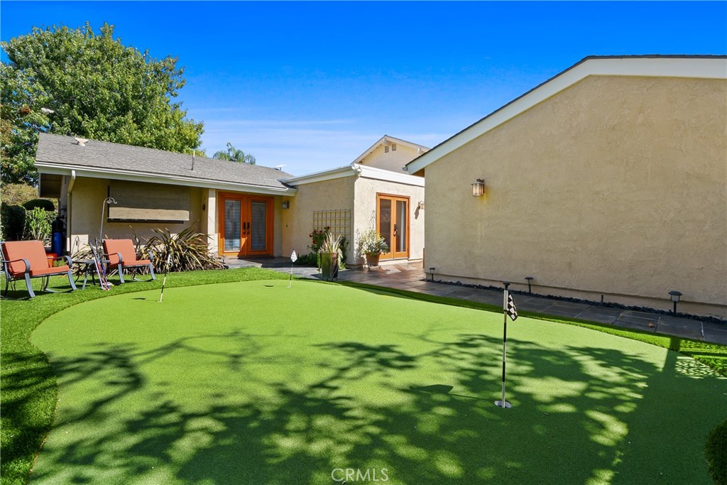 28122 Carpenteria Court Property Photo 3
