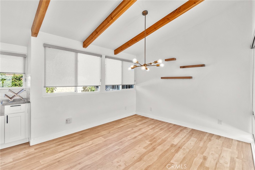 1329 N Maple Street Property Photo 10