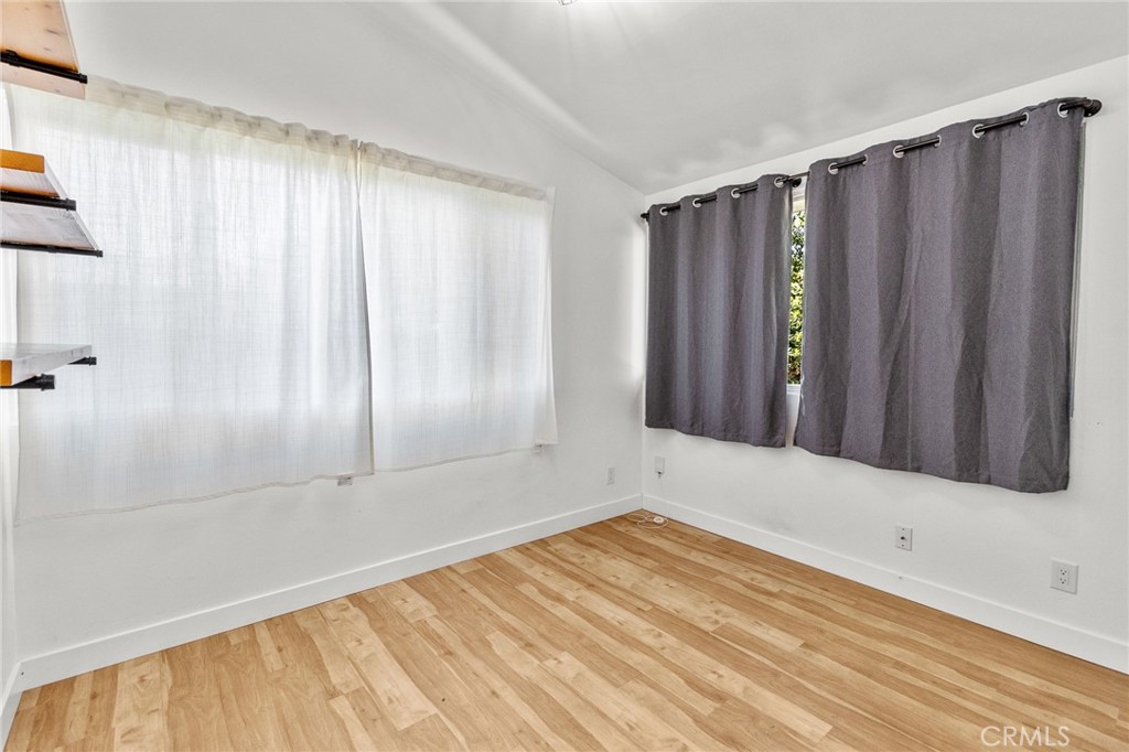 1329 N Maple Street Property Photo 14