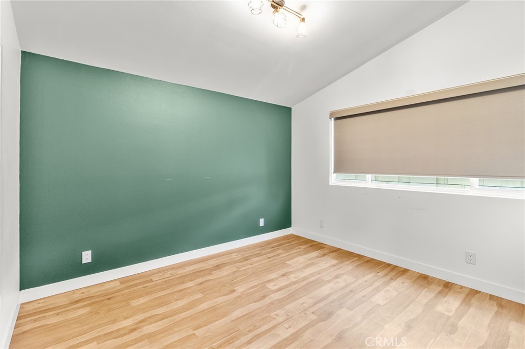 1329 N Maple Street Property Photo 16
