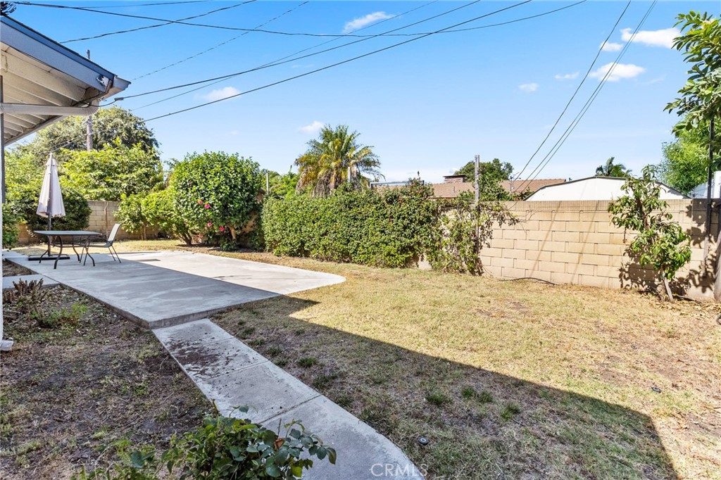 1329 N Maple Street Property Photo 25