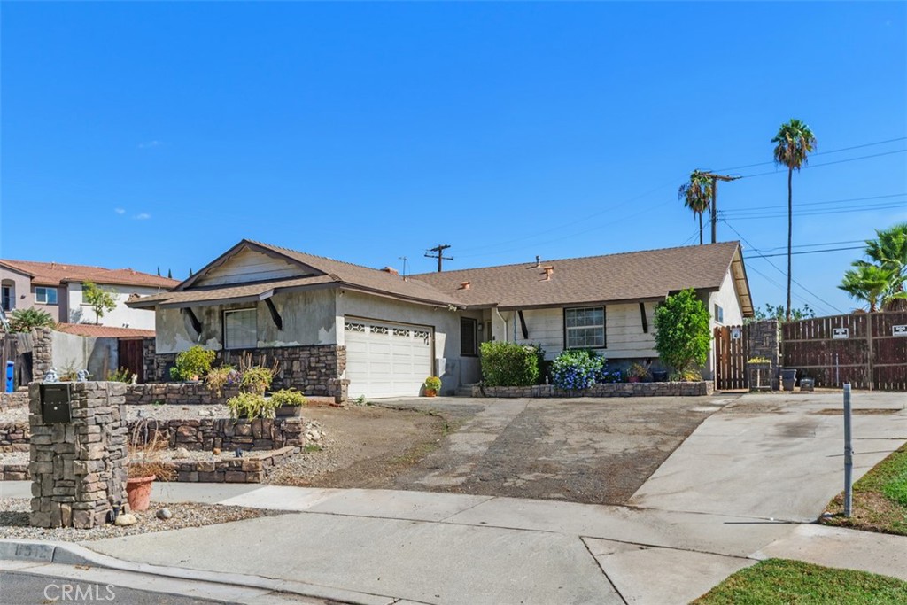 8512 Verbena Property Photo 1