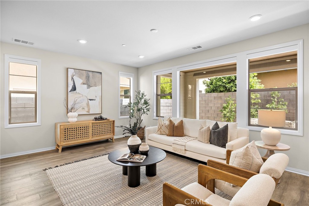 28 Ocaso Street Property Photo 2