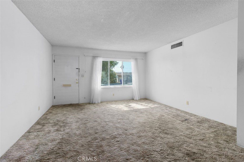 11685 Verona Property Photo 3
