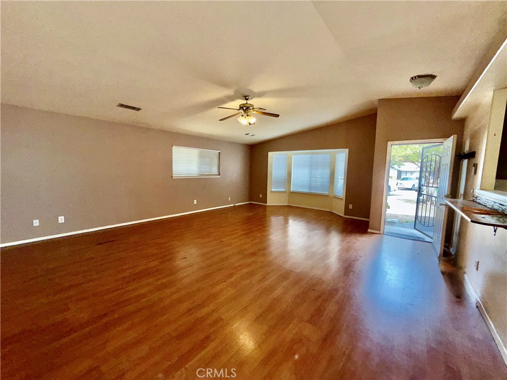 2545 Penelope Street Property Photo 4