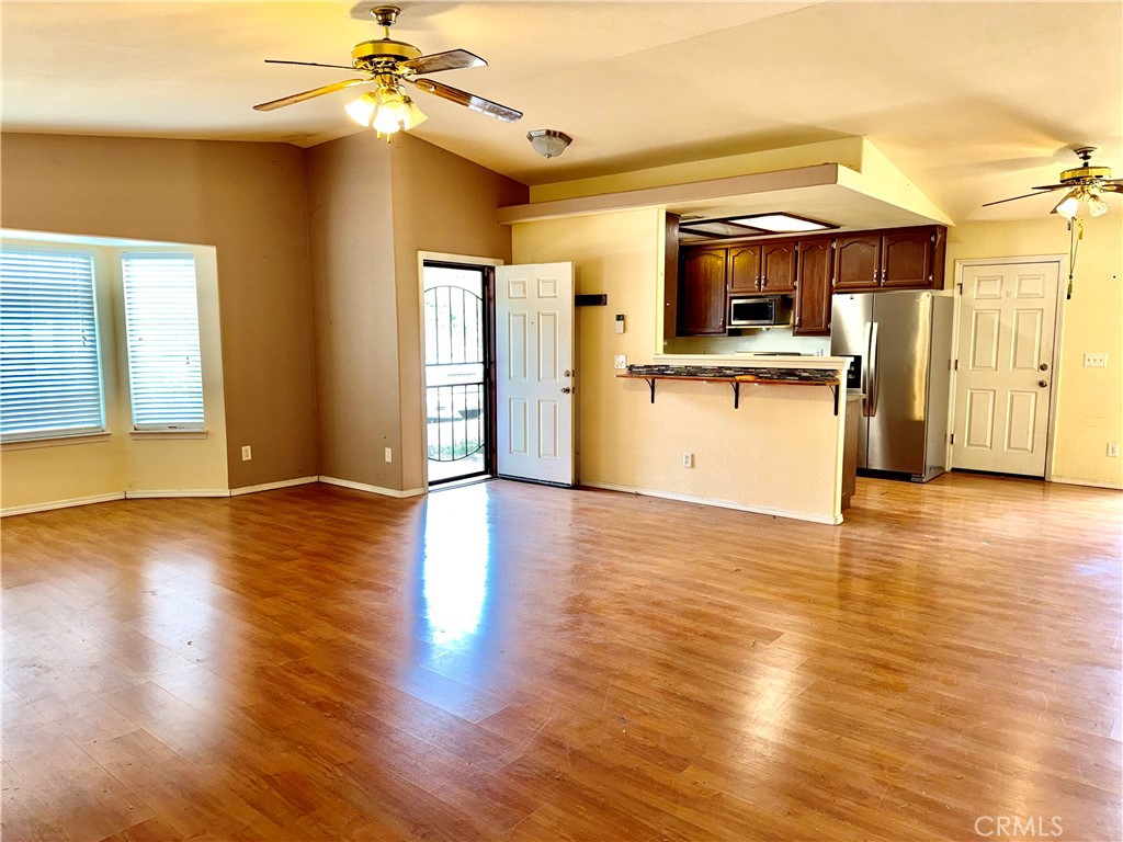 2545 Penelope Street Property Photo 6