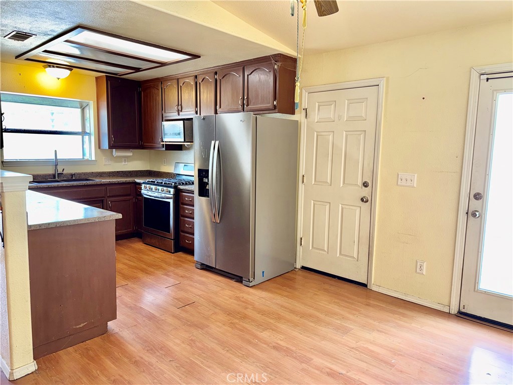 2545 Penelope Street Property Photo 7