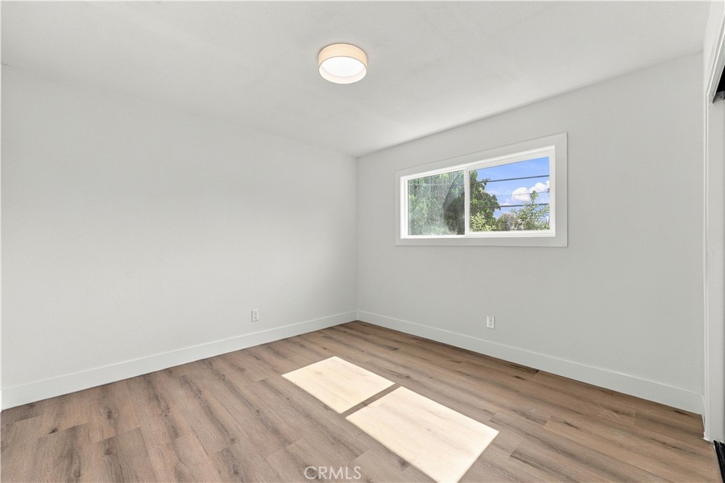 2326 Riverdale Avenue Property Photo 33