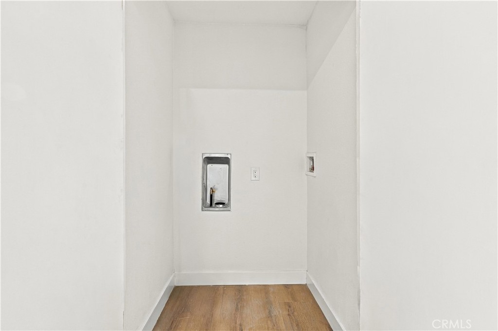2326 Riverdale Avenue Property Photo 37