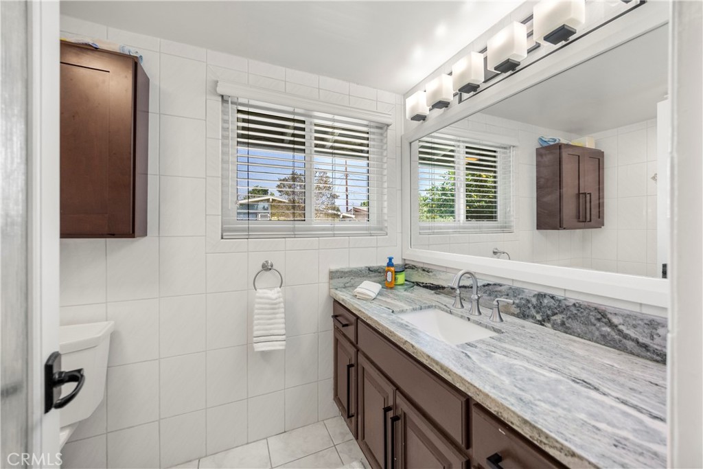 5113 N Glickman Avenue Property Photo 12