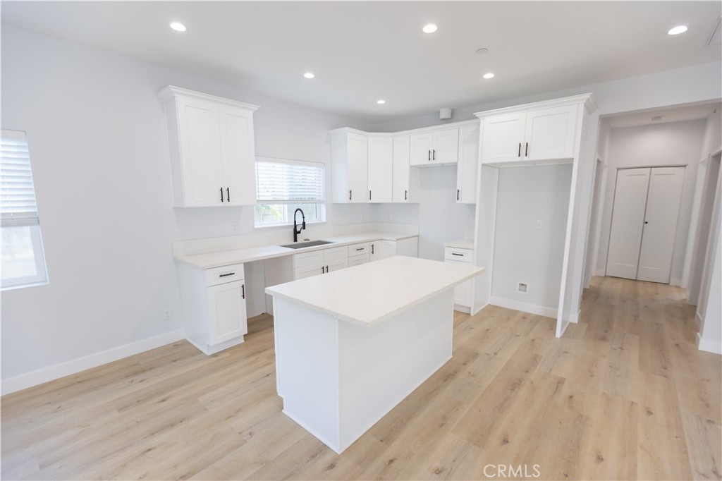 7242 Valley View Property Photo 6