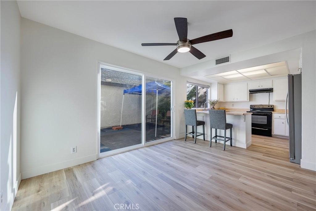 1365 S Walnut 5220 Property Photo 10
