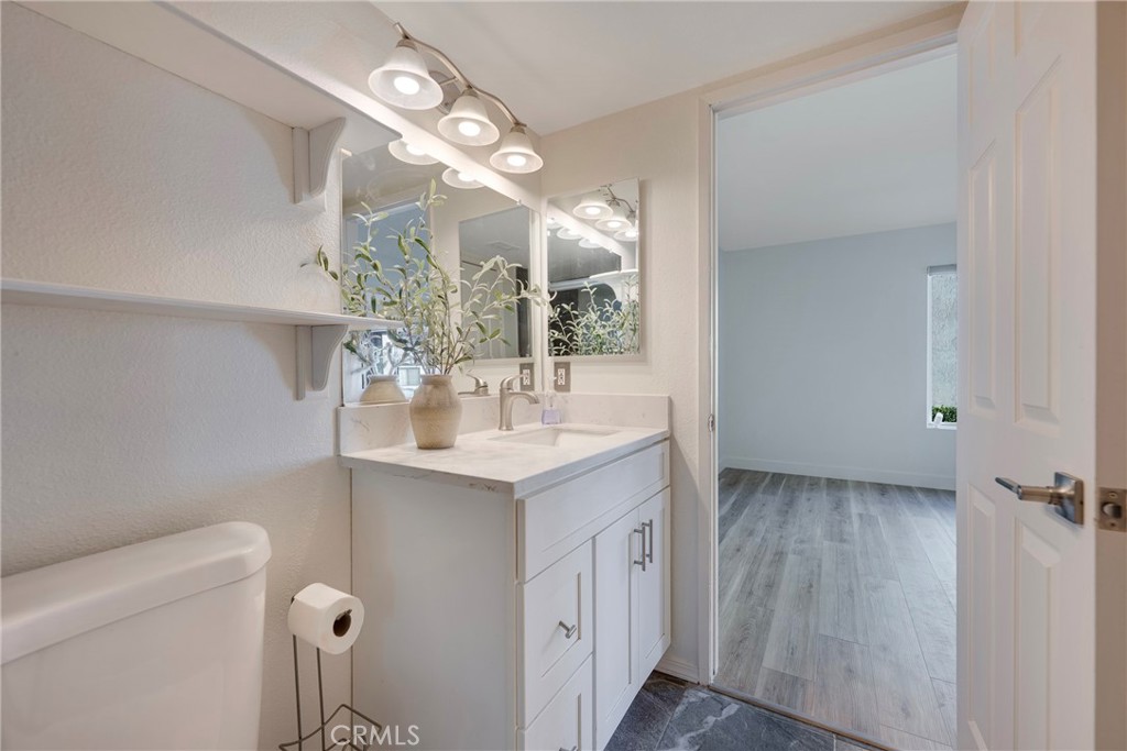 1365 S Walnut 5220 Property Photo 22