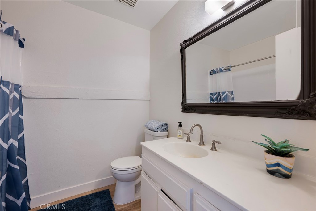 1365 S Walnut 5220 Property Photo 38