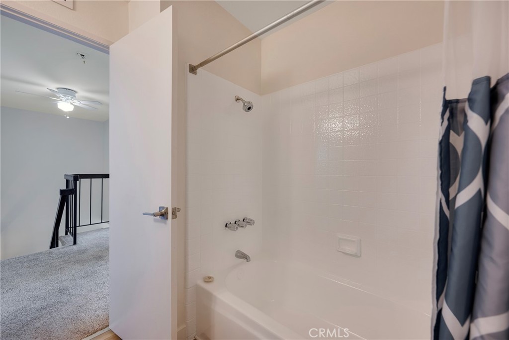 1365 S Walnut 5220 Property Photo 40