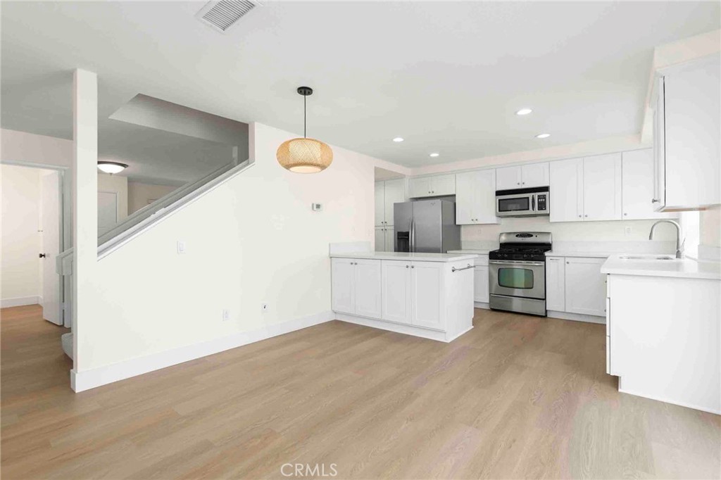 26337 W Grove Cir Property Photo 3