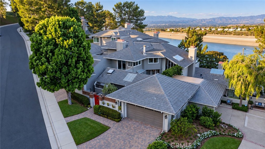 36 Vienna Property Photo 32