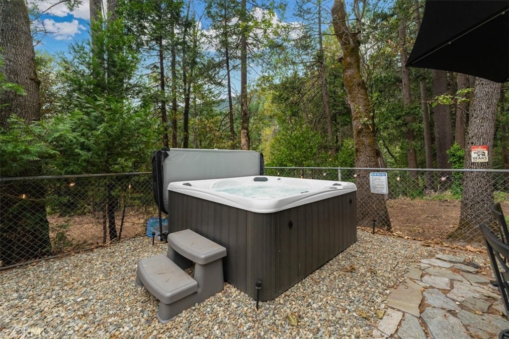 4312 Hemlock Property Photo 43