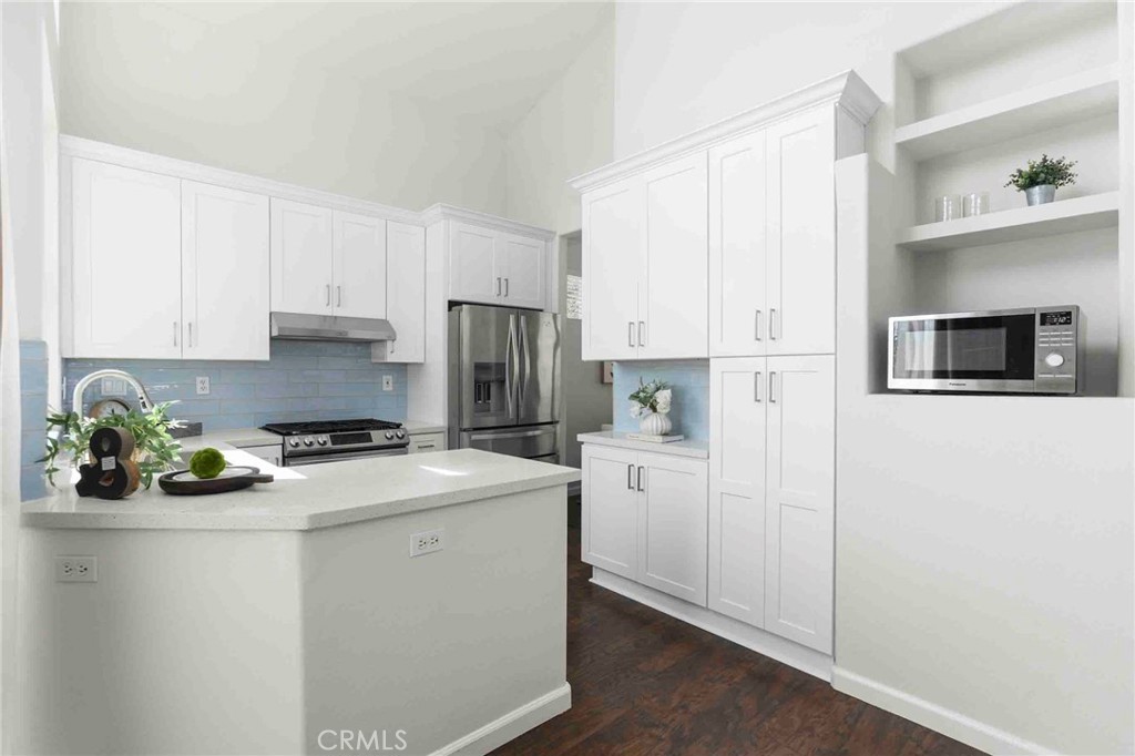 1127 S Positano Property Photo 10