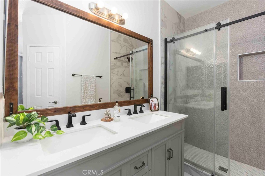 1127 S Positano Property Photo 15