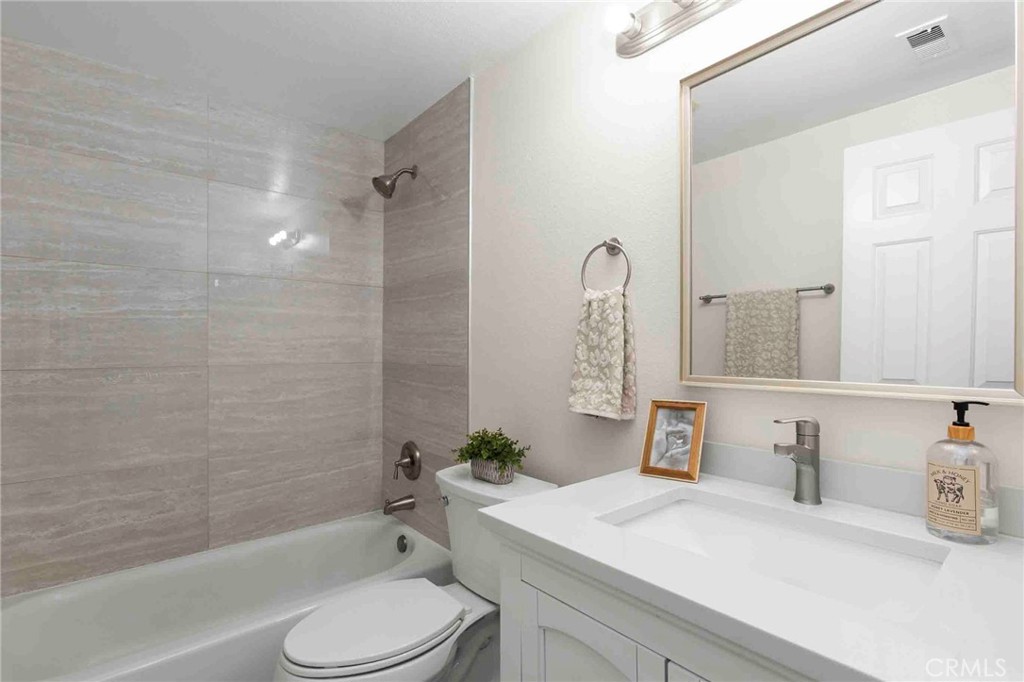 1127 S Positano Property Photo 18