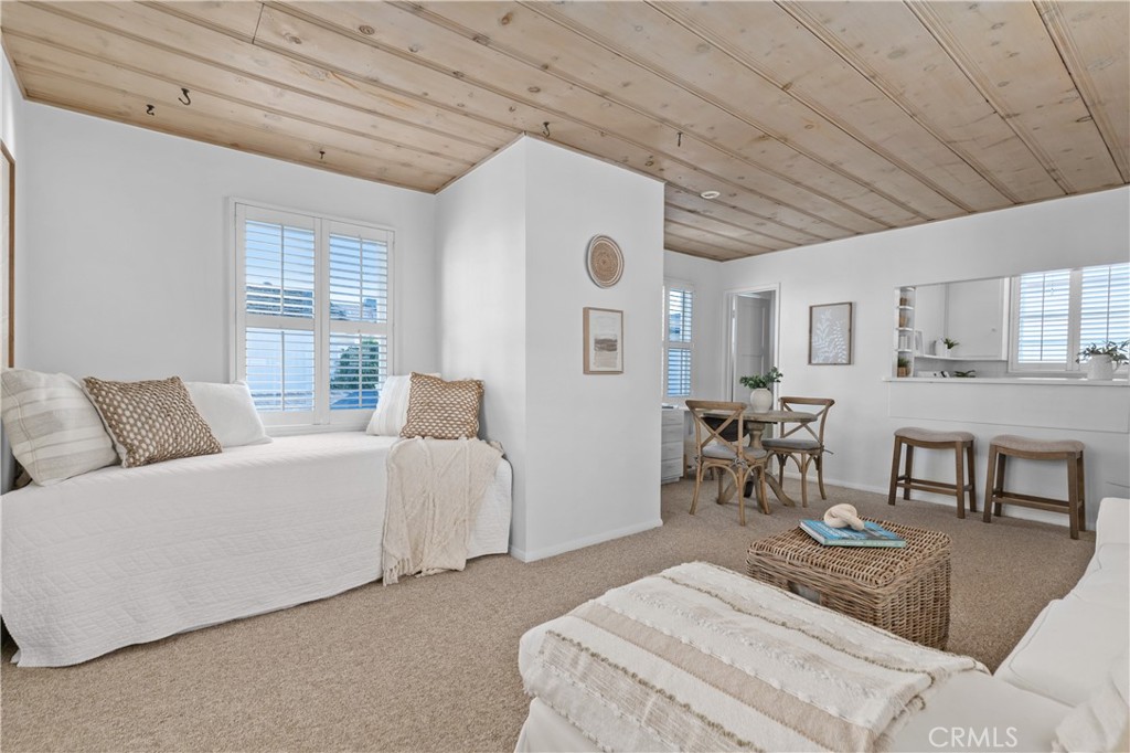 122 Crystal Property Photo 28