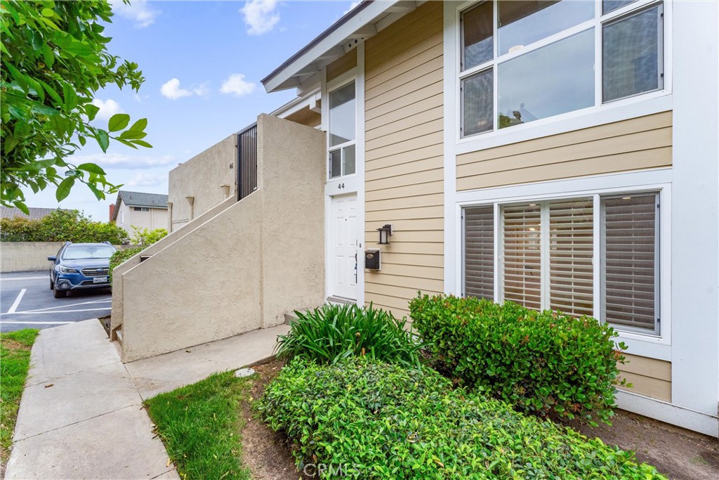 44 Elksford Avenue 3 Property Photo 2