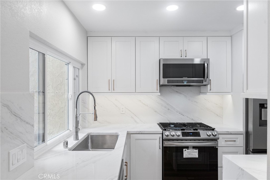 44 Elksford Avenue 3 Property Photo 18