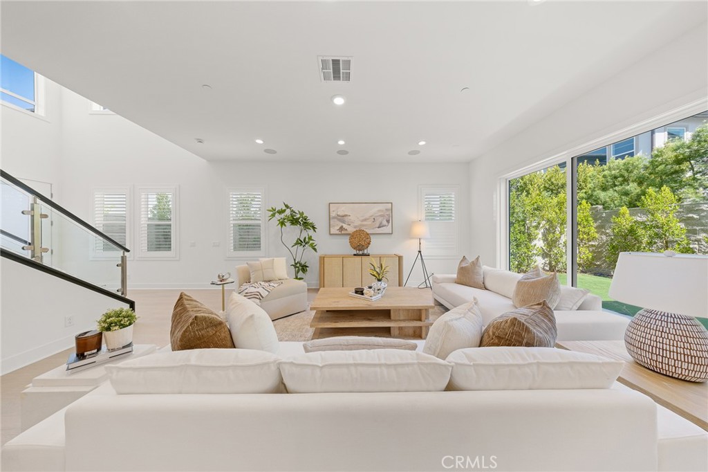 200 Orange Grove Property Photo 7