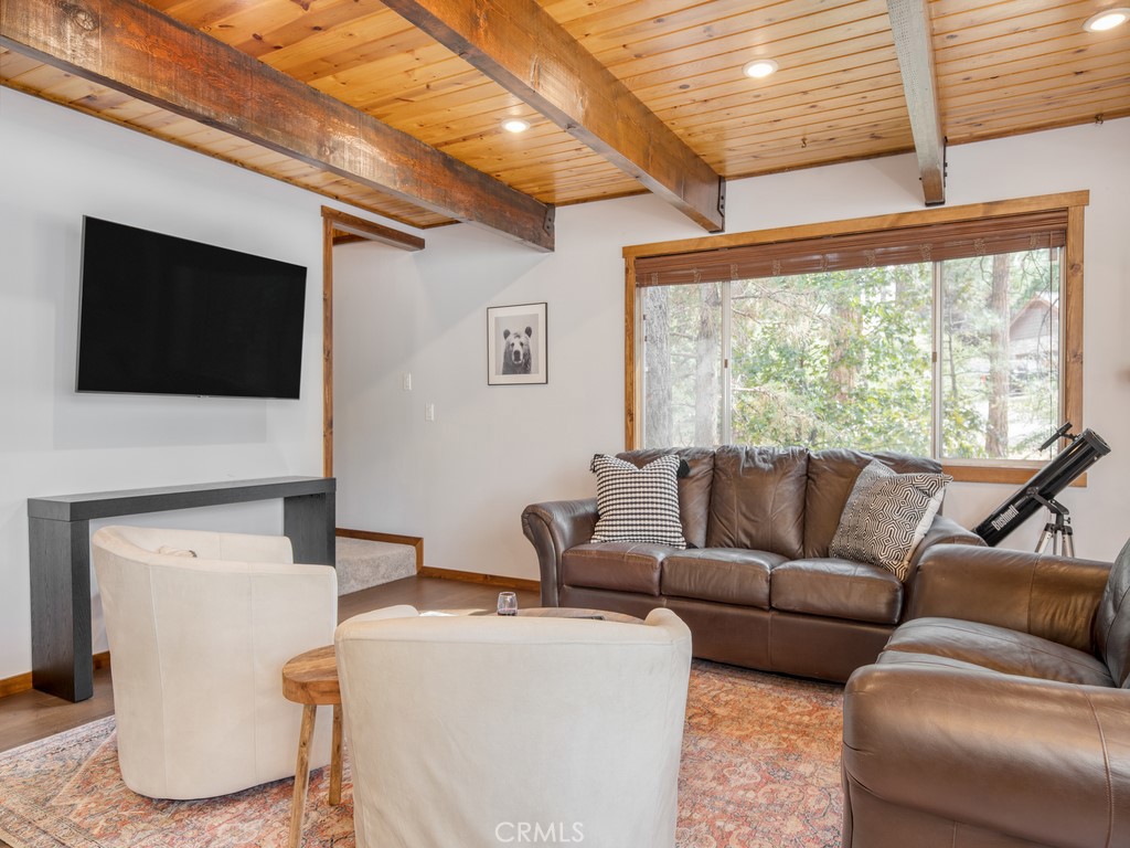 42535 Avalon Property Photo 20