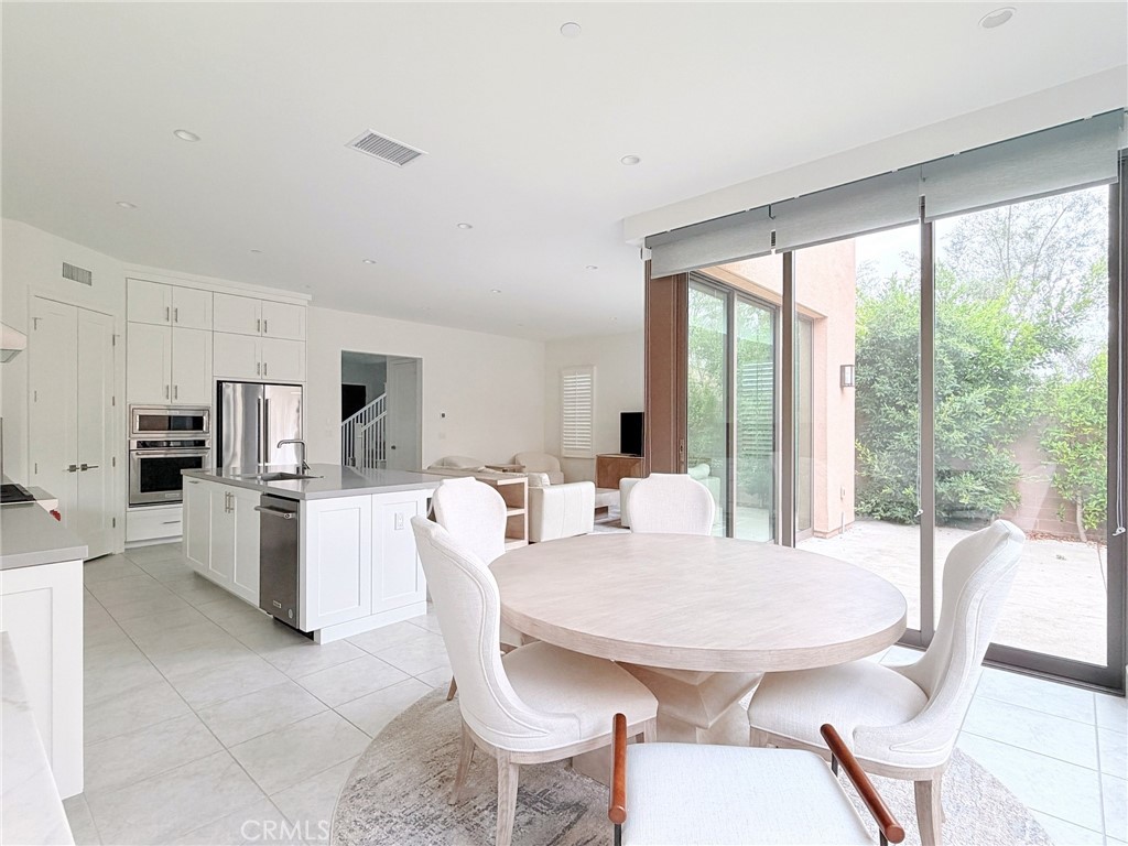 215 Piazza Property Photo 11