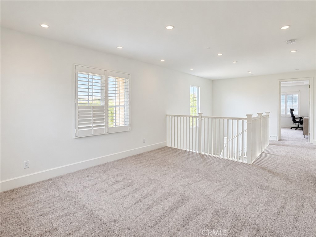 215 Piazza Property Photo 18