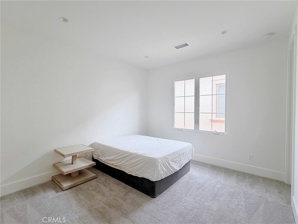 215 Piazza Property Photo 25