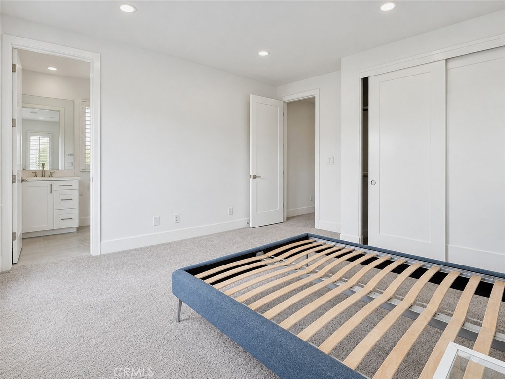 215 Piazza Property Photo 31