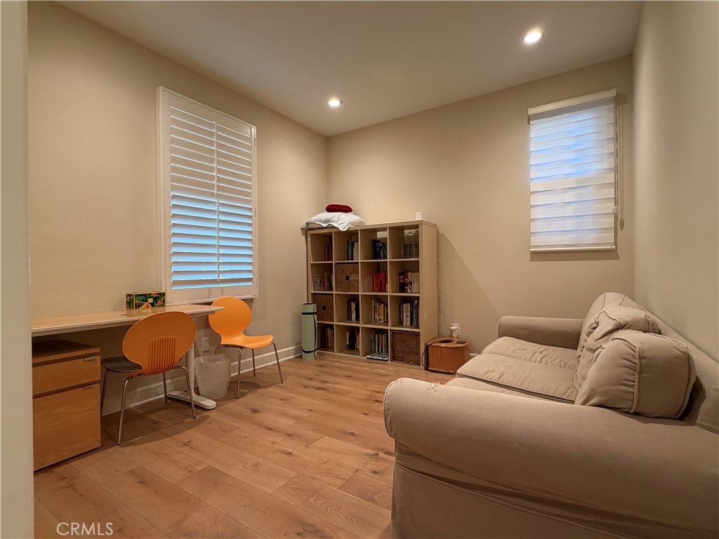 116 Rotunda Property Photo 3
