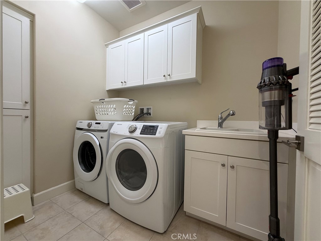 116 Rotunda Property Photo 14