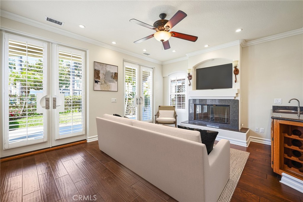 416 9th Property Photo 7