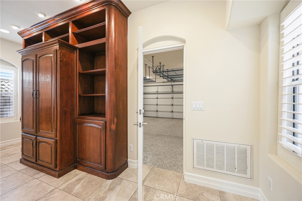 416 9th Property Photo 30