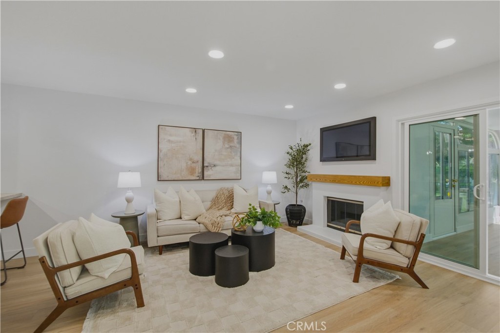 24602 Via Carissa Property Photo 8