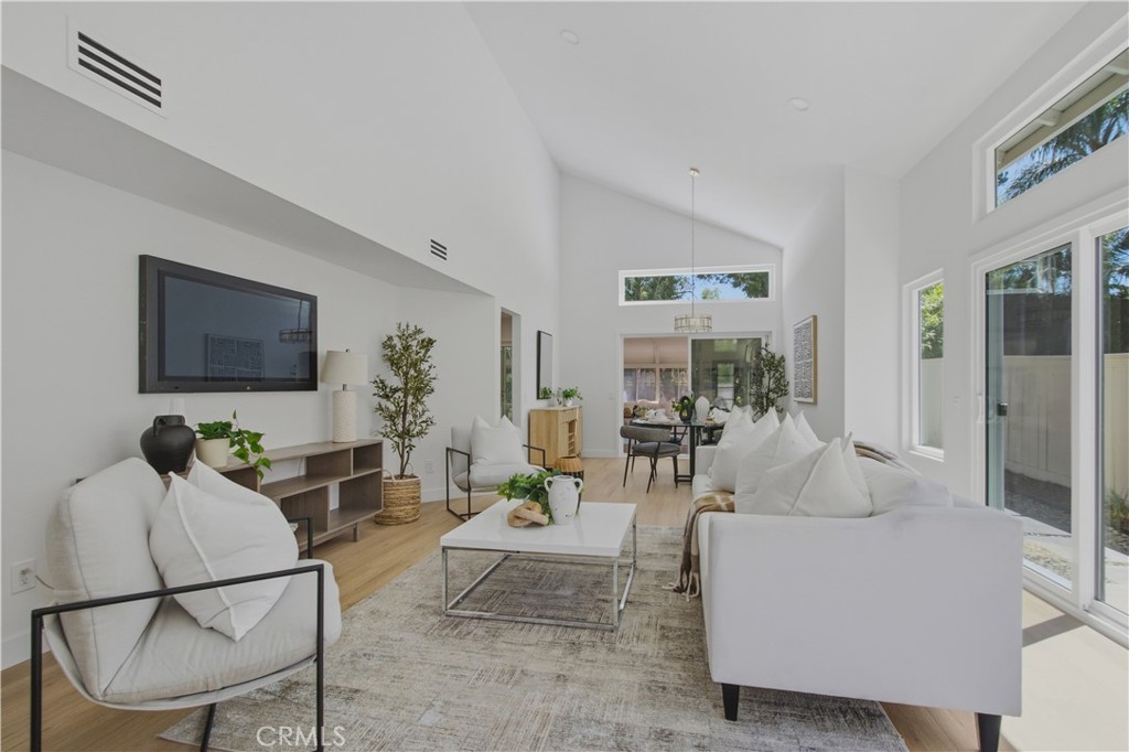 24602 Via Carissa Property Photo 11